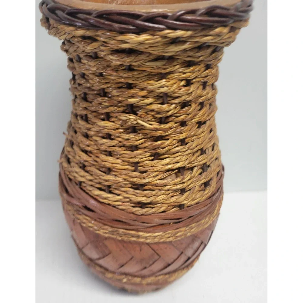Rustic Woven Seagrass and Bamboo Wrapped Clay pottery. Vase Decorative‎ Urn
